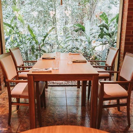 Overo Lodge & Selva ปูแอร์โตอีกวาซู ภายนอก รูปภาพ