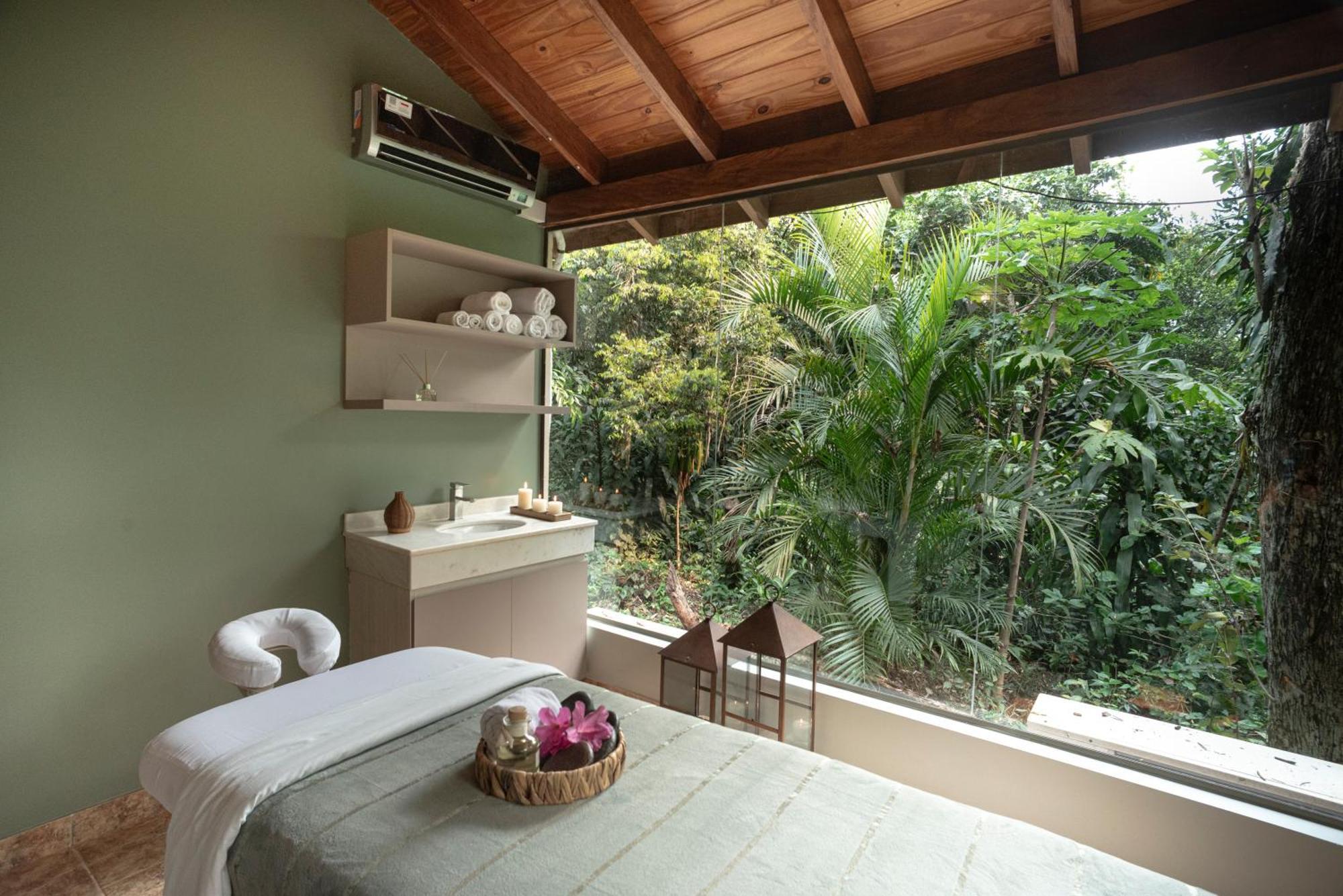 Overo Lodge & Selva ปูแอร์โตอีกวาซู ภายนอก รูปภาพ