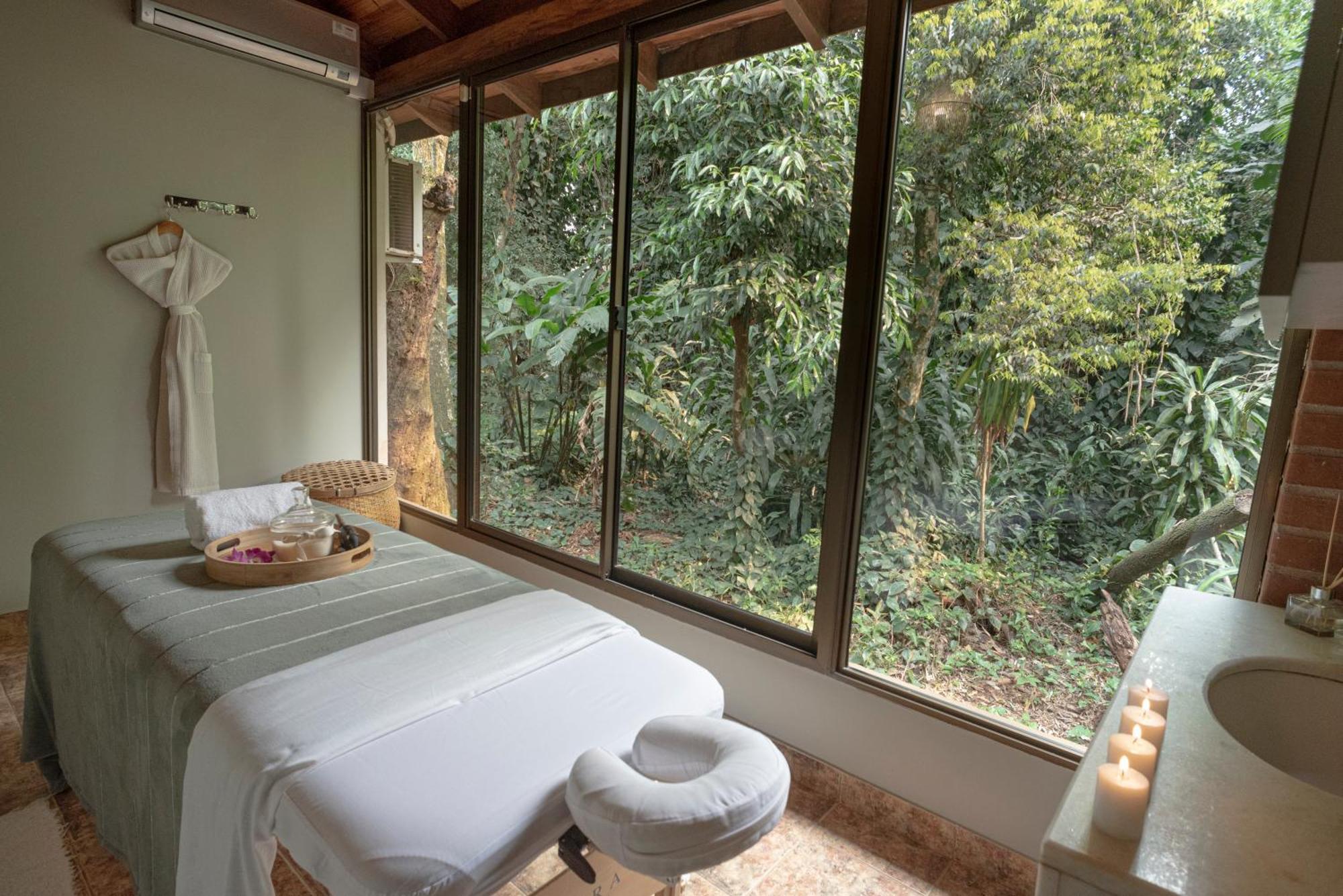 Overo Lodge & Selva ปูแอร์โตอีกวาซู ภายนอก รูปภาพ
