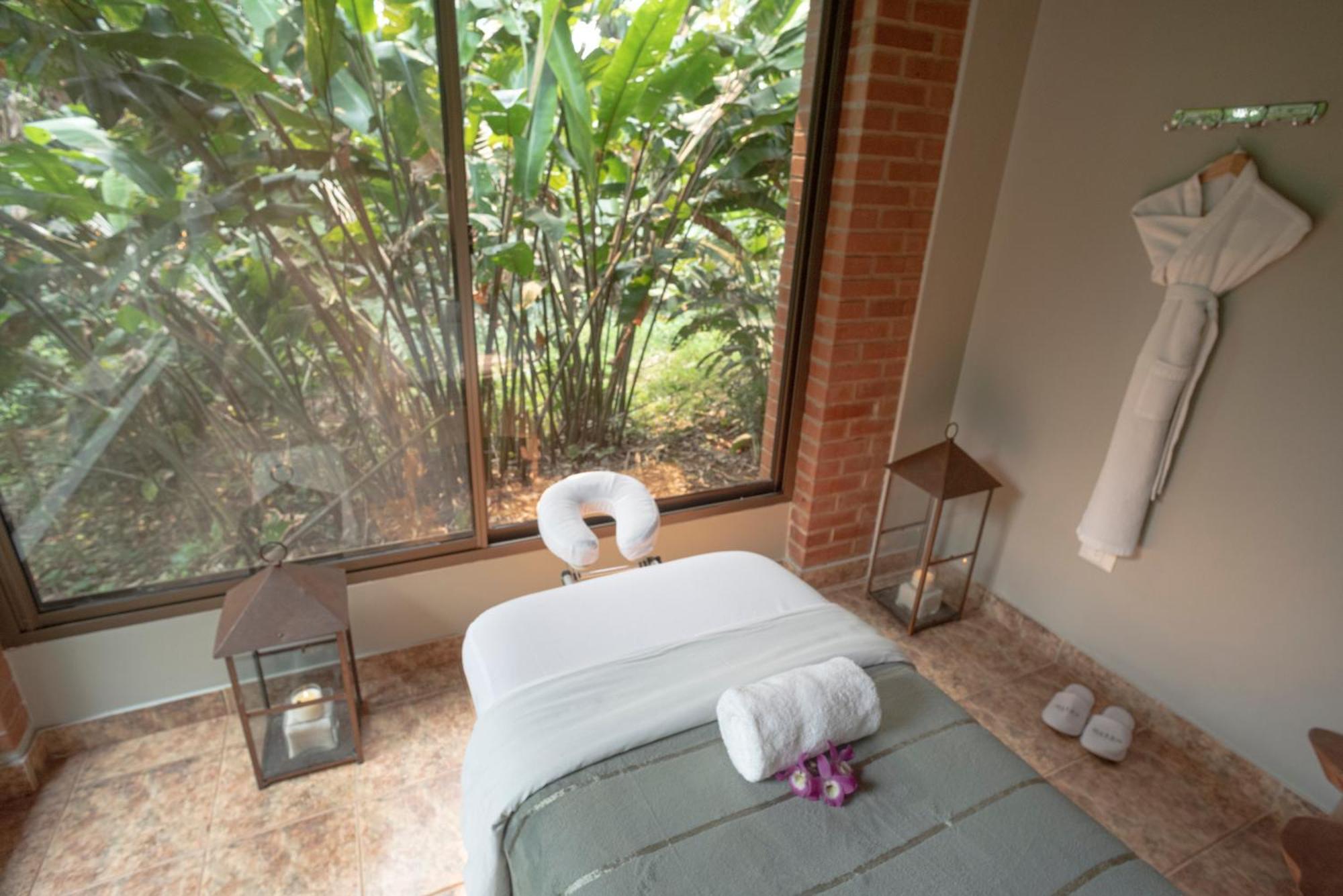 Overo Lodge & Selva ปูแอร์โตอีกวาซู ภายนอก รูปภาพ